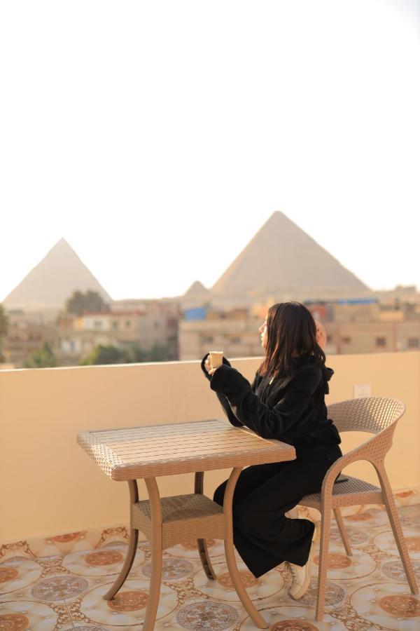 Bed and Breakfast Three Golden Pyramids à Le Caire Extérieur photo